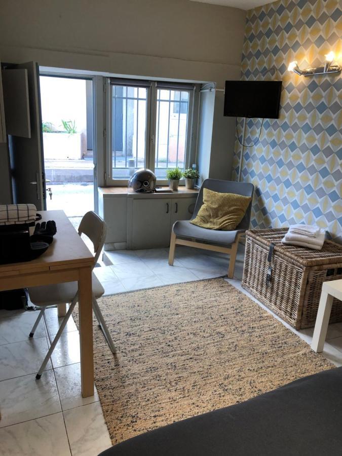 Studio Des Tanneurs Apartment Montpellier Bagian luar foto